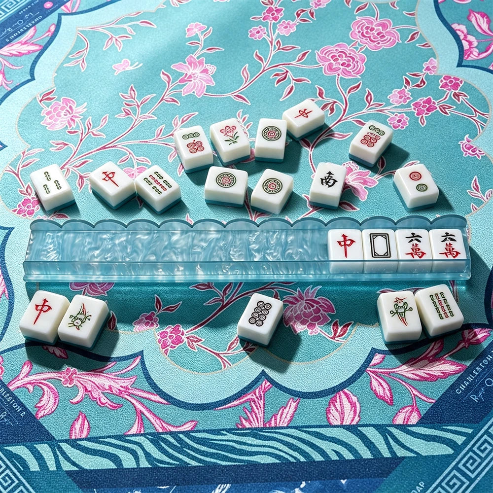 Pink and blue acrylic mahjong tile pusher set with colorful transparent style